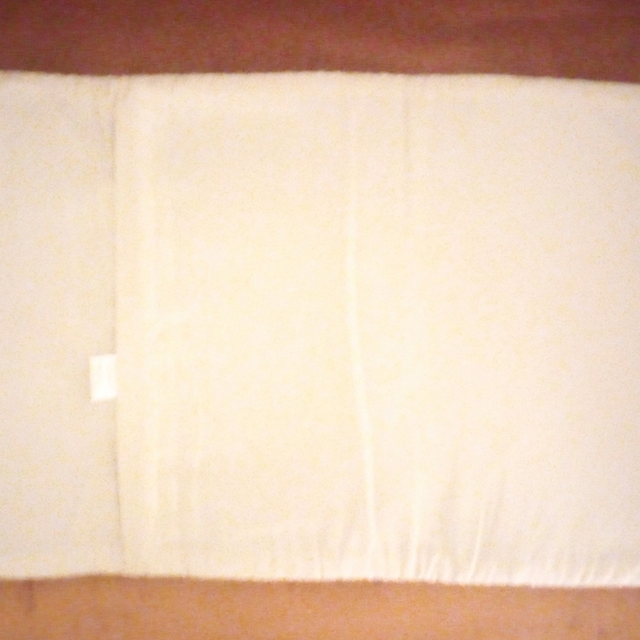 12" x 22" in. Authentic Brand New Turkish pillow case. Rare design. Wool front. - Picture 3 of 5